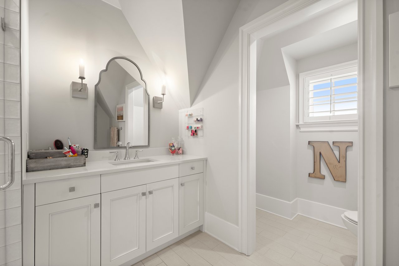  10160 Cedar Ridge Drive