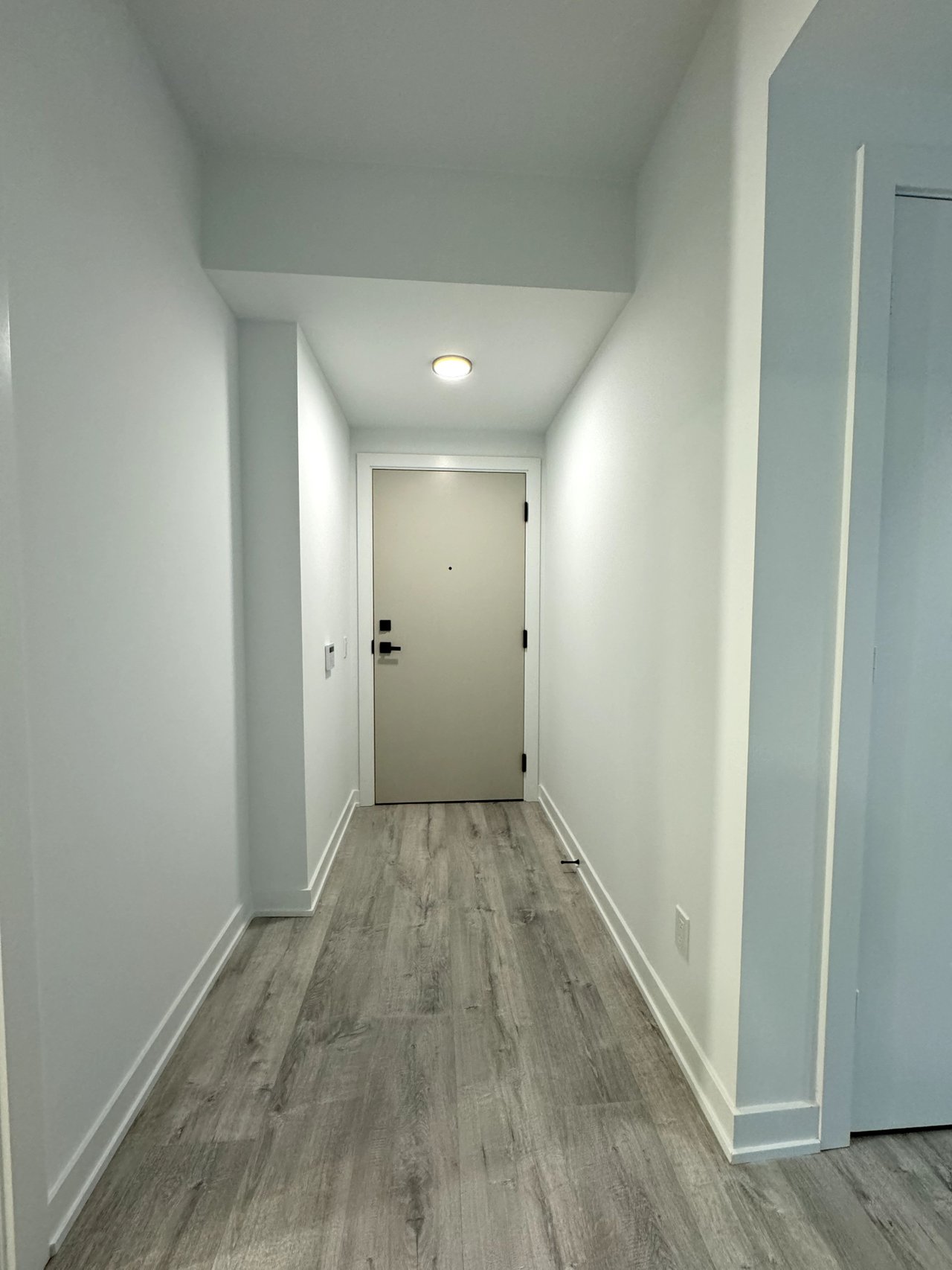 327 King Street W, Toronto C01 Unit: 2006