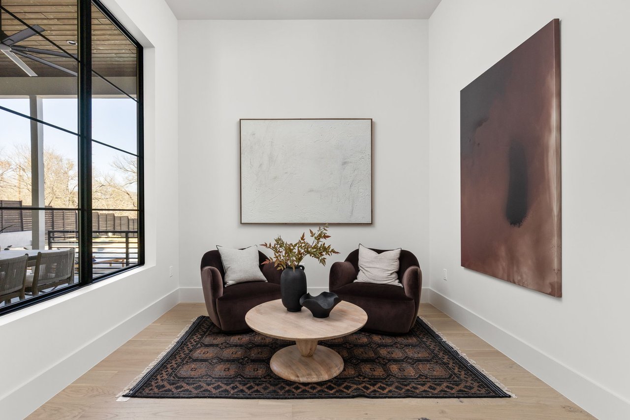 Forest Hills Residence