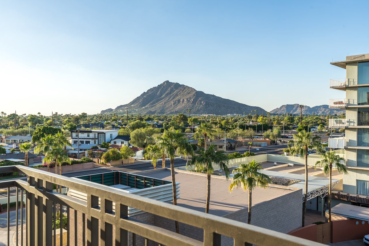 6803 E MAIN Street, 5511