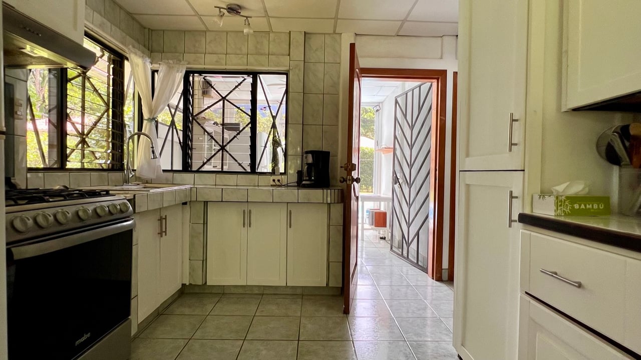 Home, 2 Rental Cabinas & Expansion Potential in Ojochal