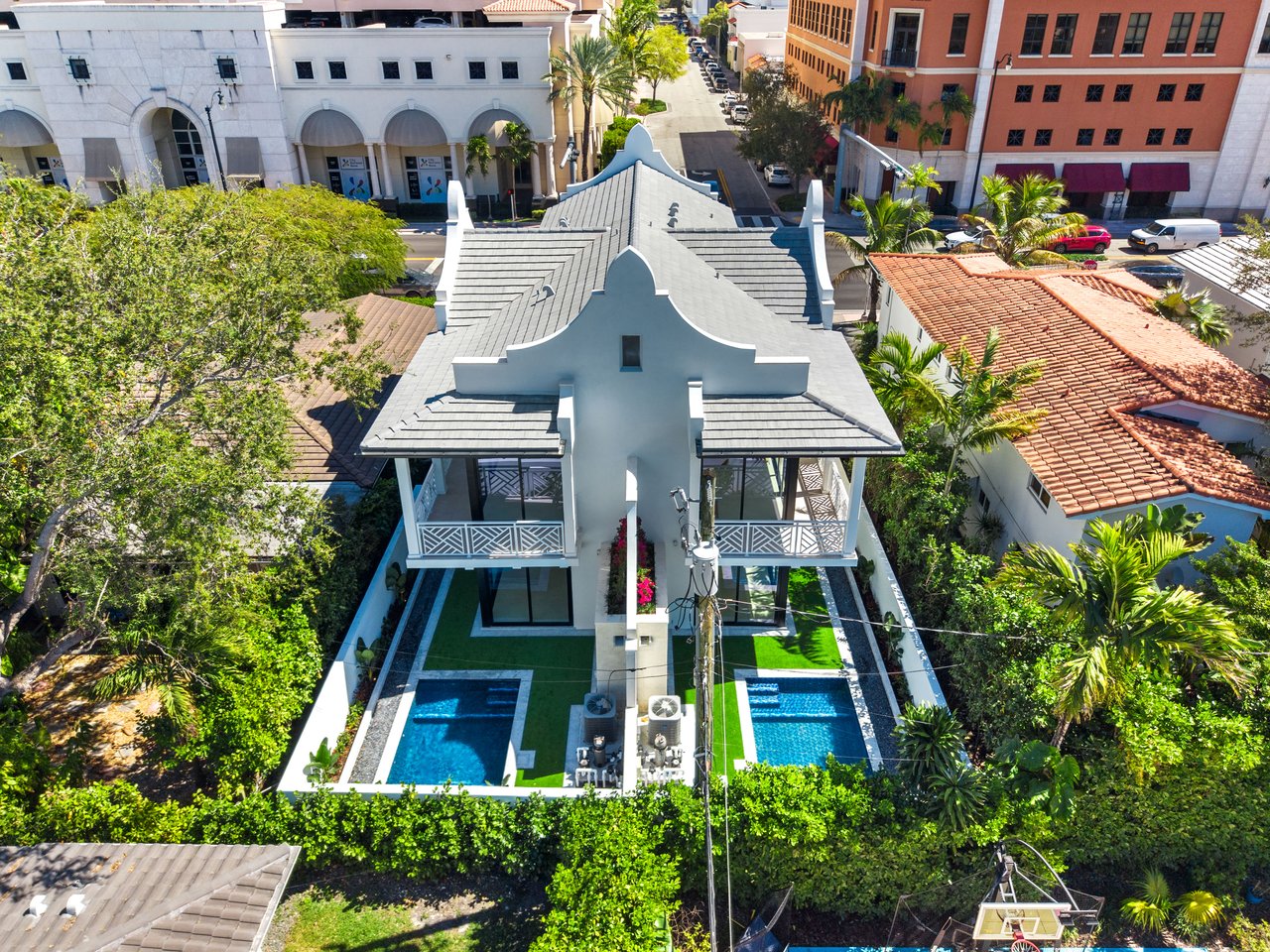 2710 S Le Jeune Road