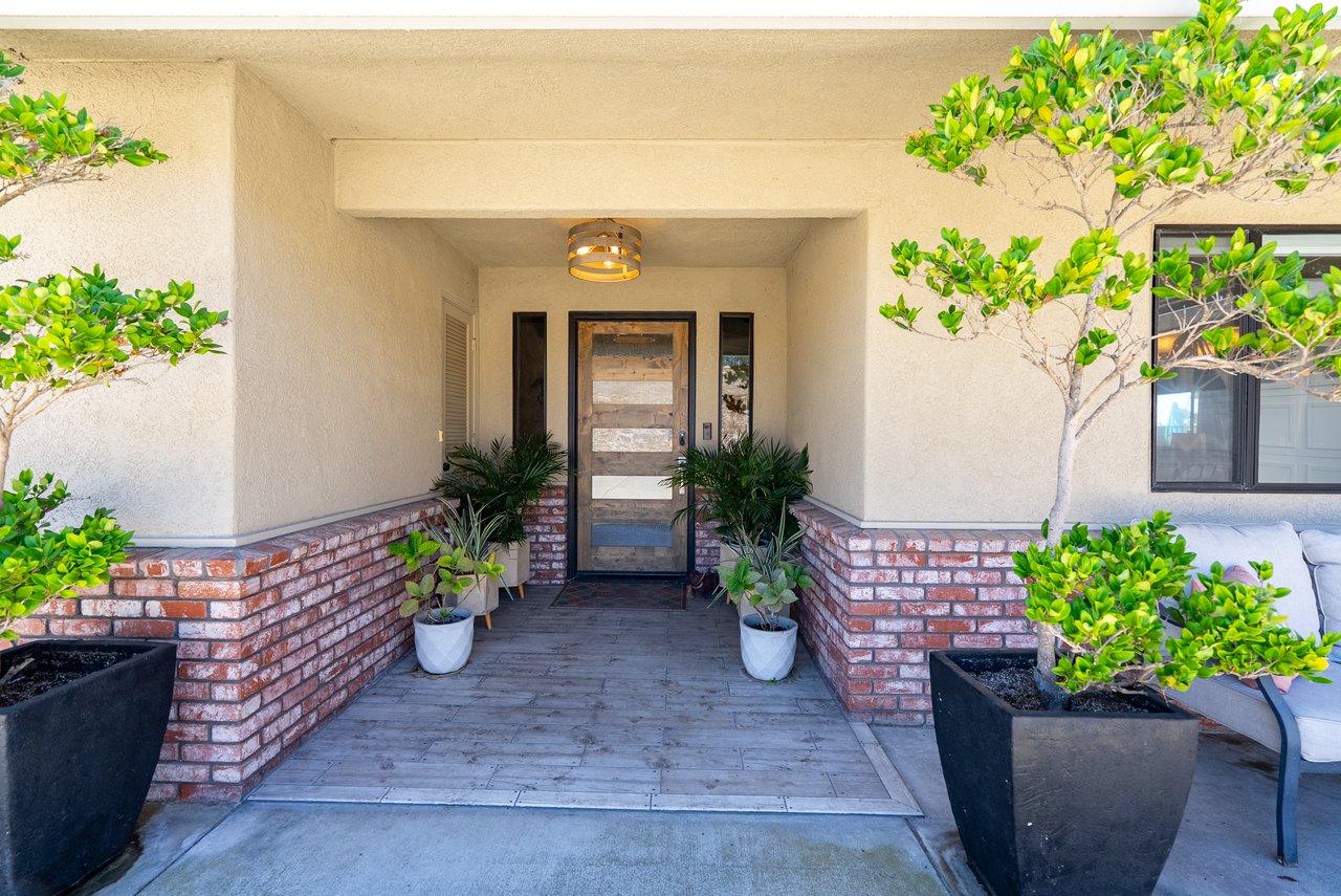 Soak in the View - Dive into Luxury