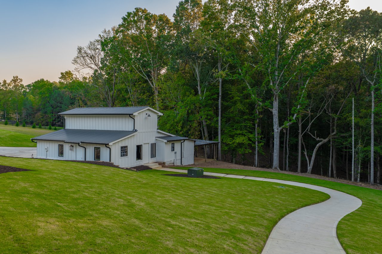 1017 Avery Road