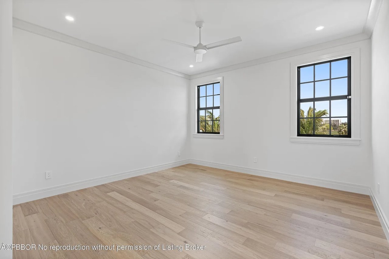 541 Greenway Dr, North Palm Beach, FL 33408