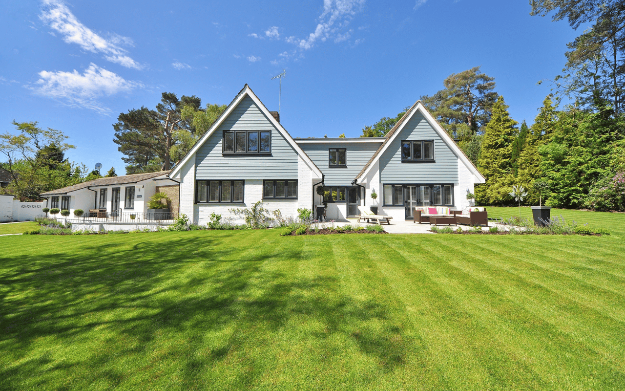 7 Tips for a Successful Summer Open House
