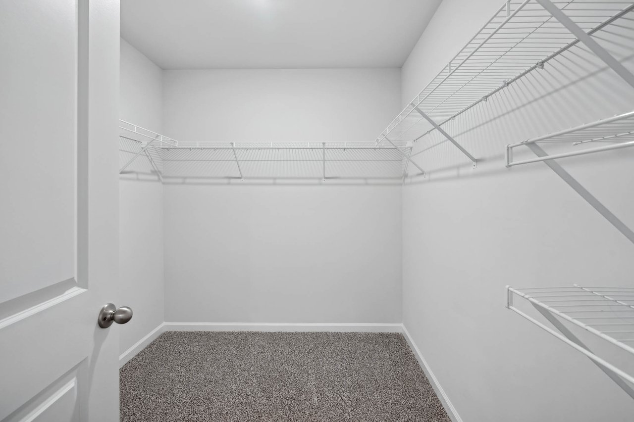 Adorable 4 Bedroom Bungalow in Owens Crossroads!!