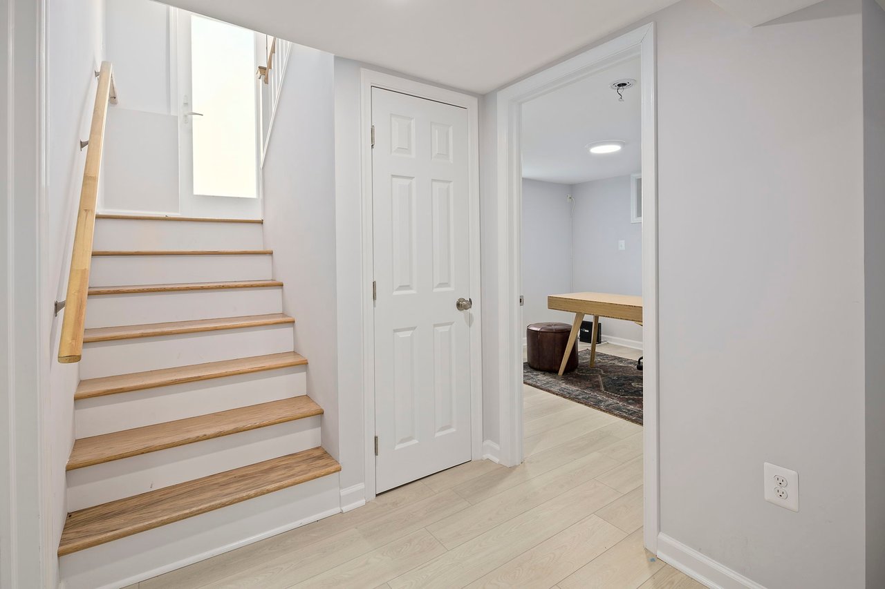 1501 Hamilton St NW