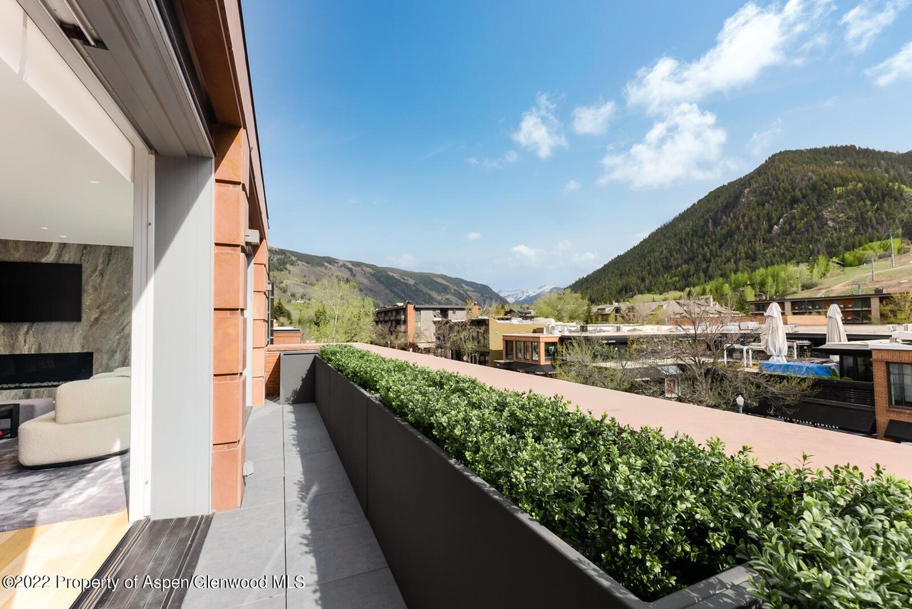 508 E Cooper Avenue, Unit 201