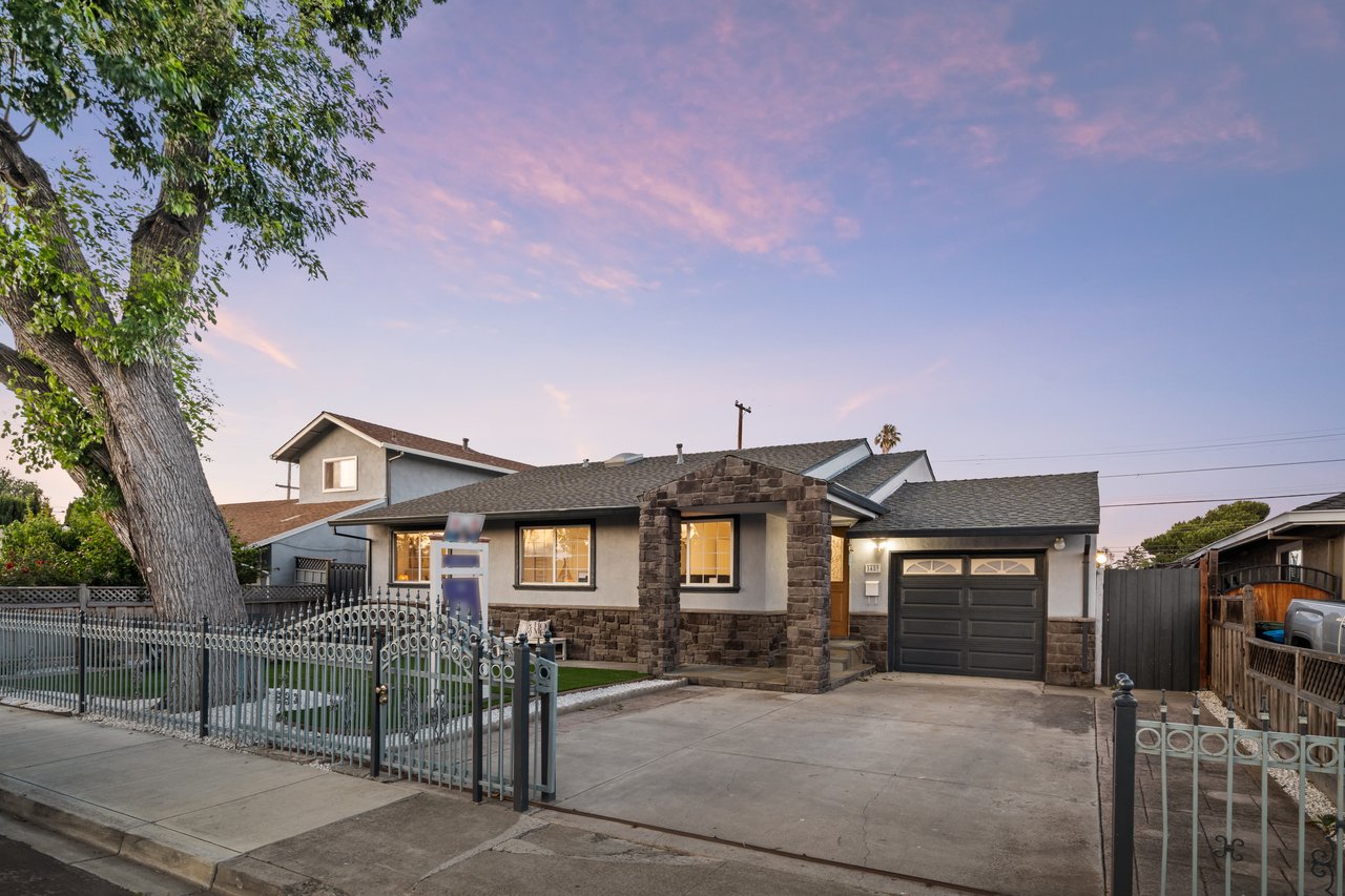 1459 Blackfield Drive
