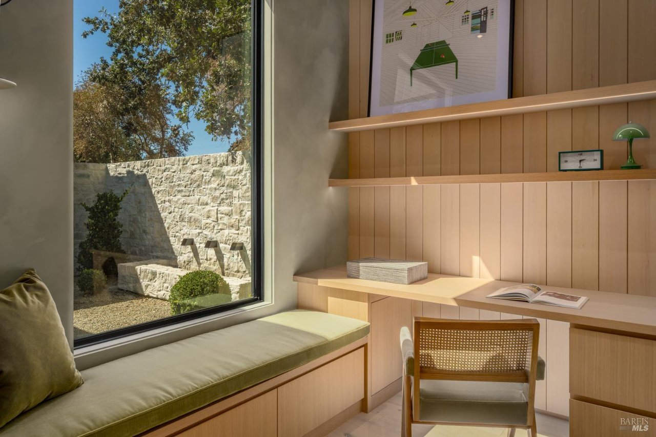 1438 Ridge Valley Road