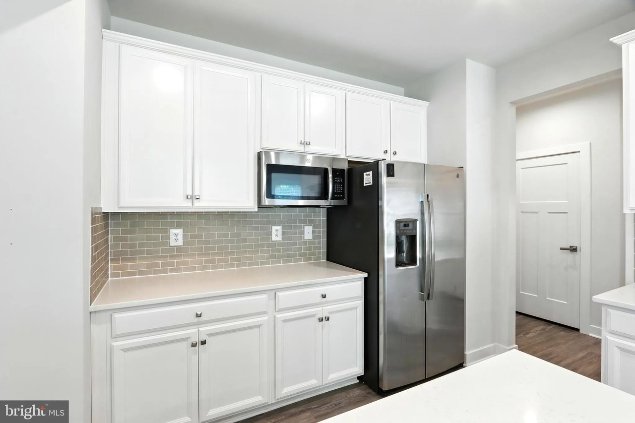 6015 Charles Henry Pl