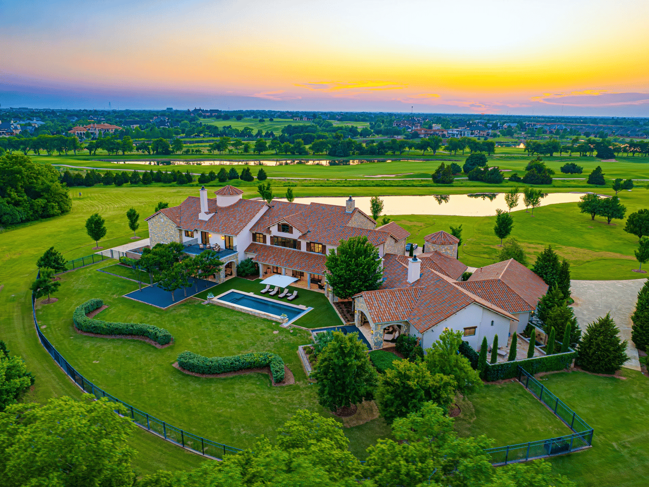 Exquisite Private Estate Overlooking Gaillardia Golf Course in Oklahoma City - Wyatt Poindexter - The Agency