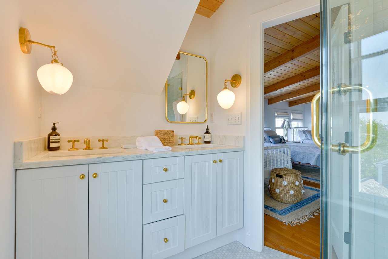 3 North Beach Street