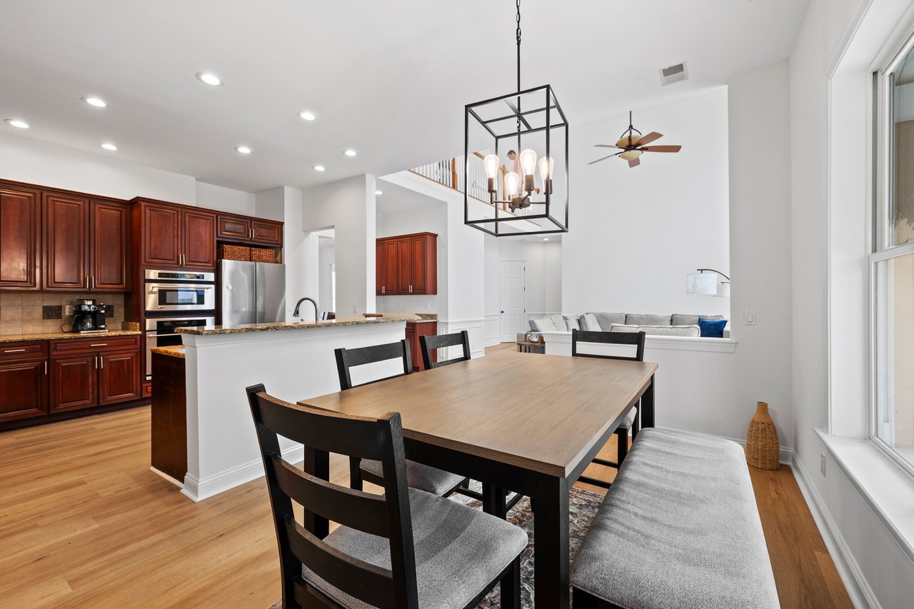 257 Farnsleigh Avenue