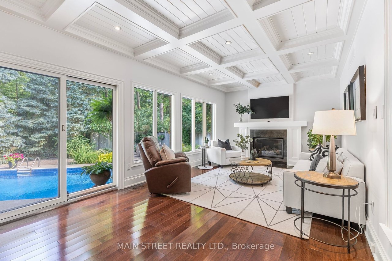 120 Willow Farm Lane, Aurora