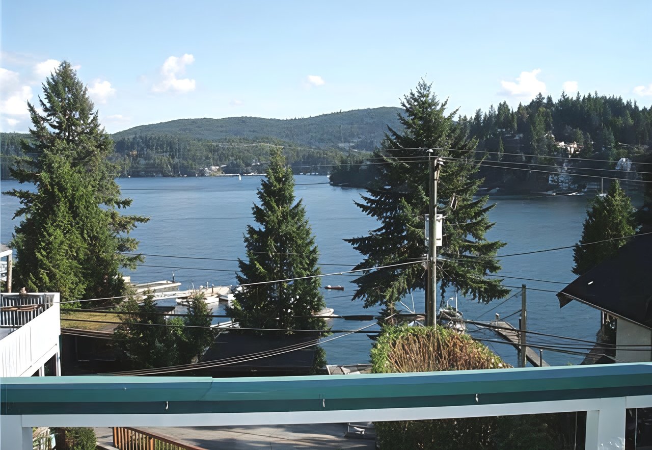 2683 Panorama Dr