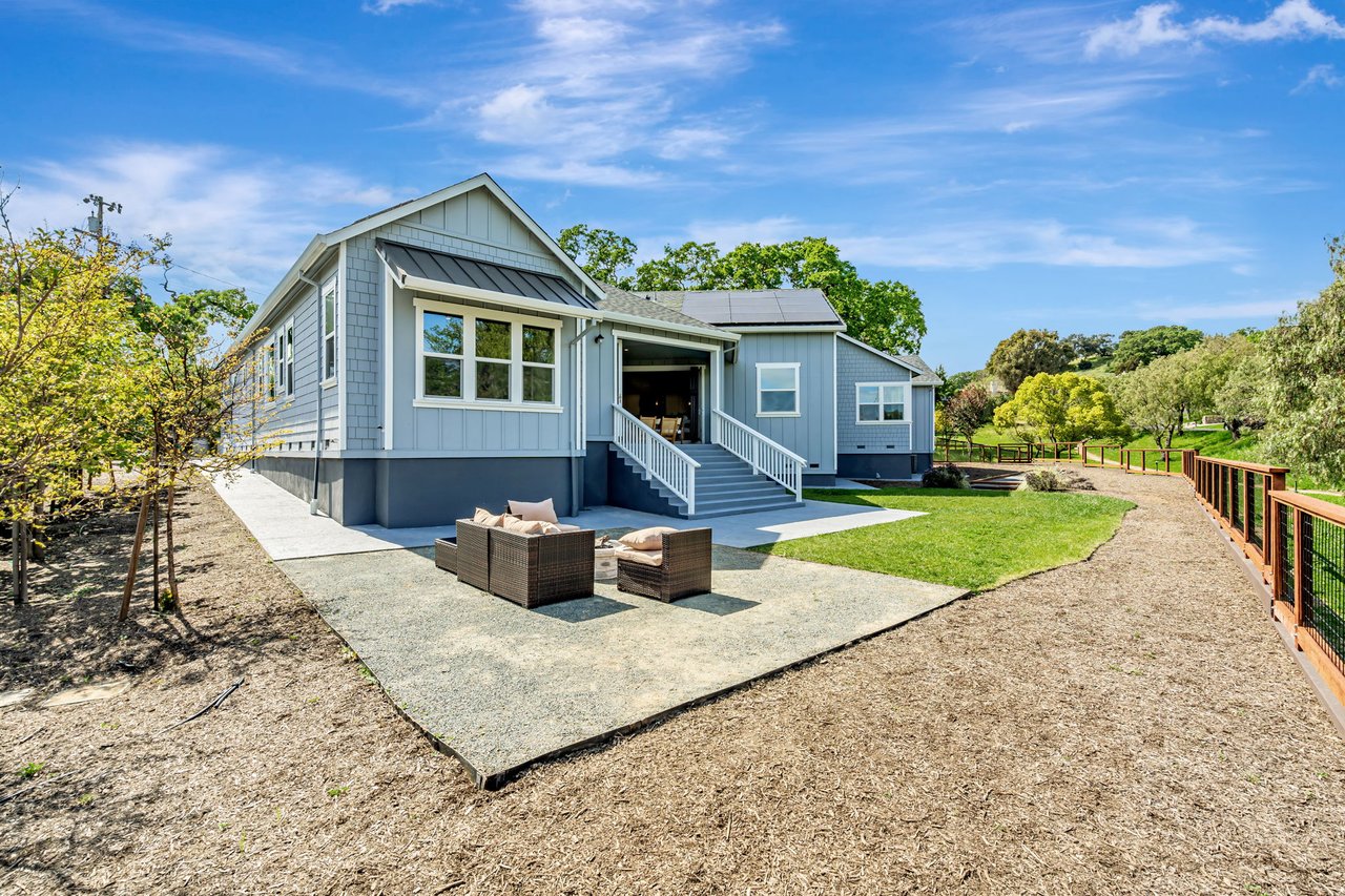 12 Rose Ct Novato