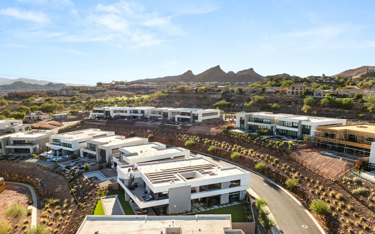 25 Canyon Bay Drive