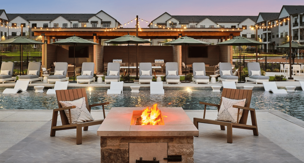 10 Weeks Free + $2500 Gift Card + Move in gift!