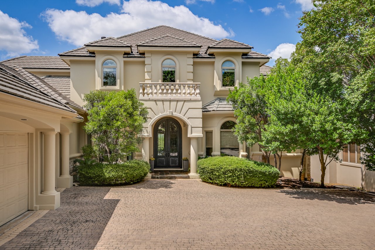 1812 Chalk Rock Cove
