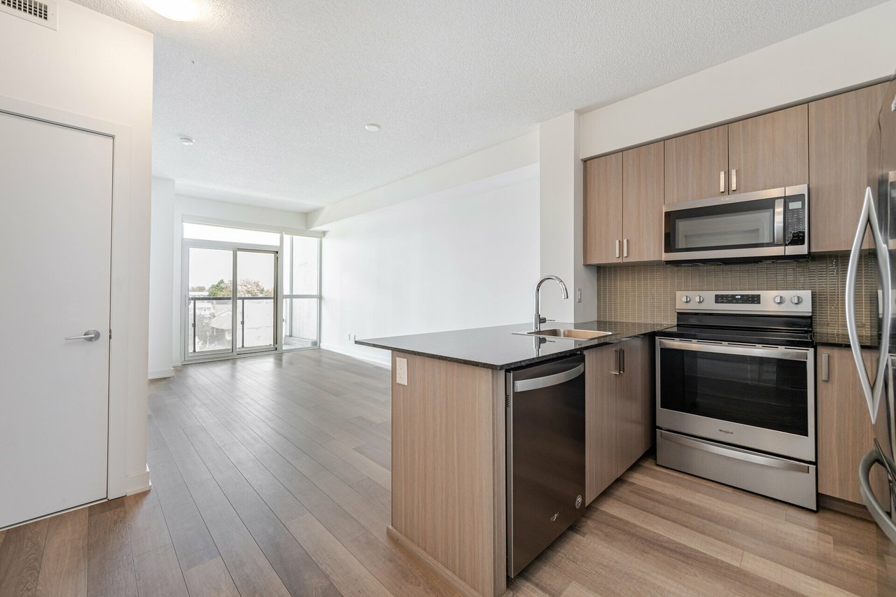 1603 Eglinton Ave W Unit: 417 