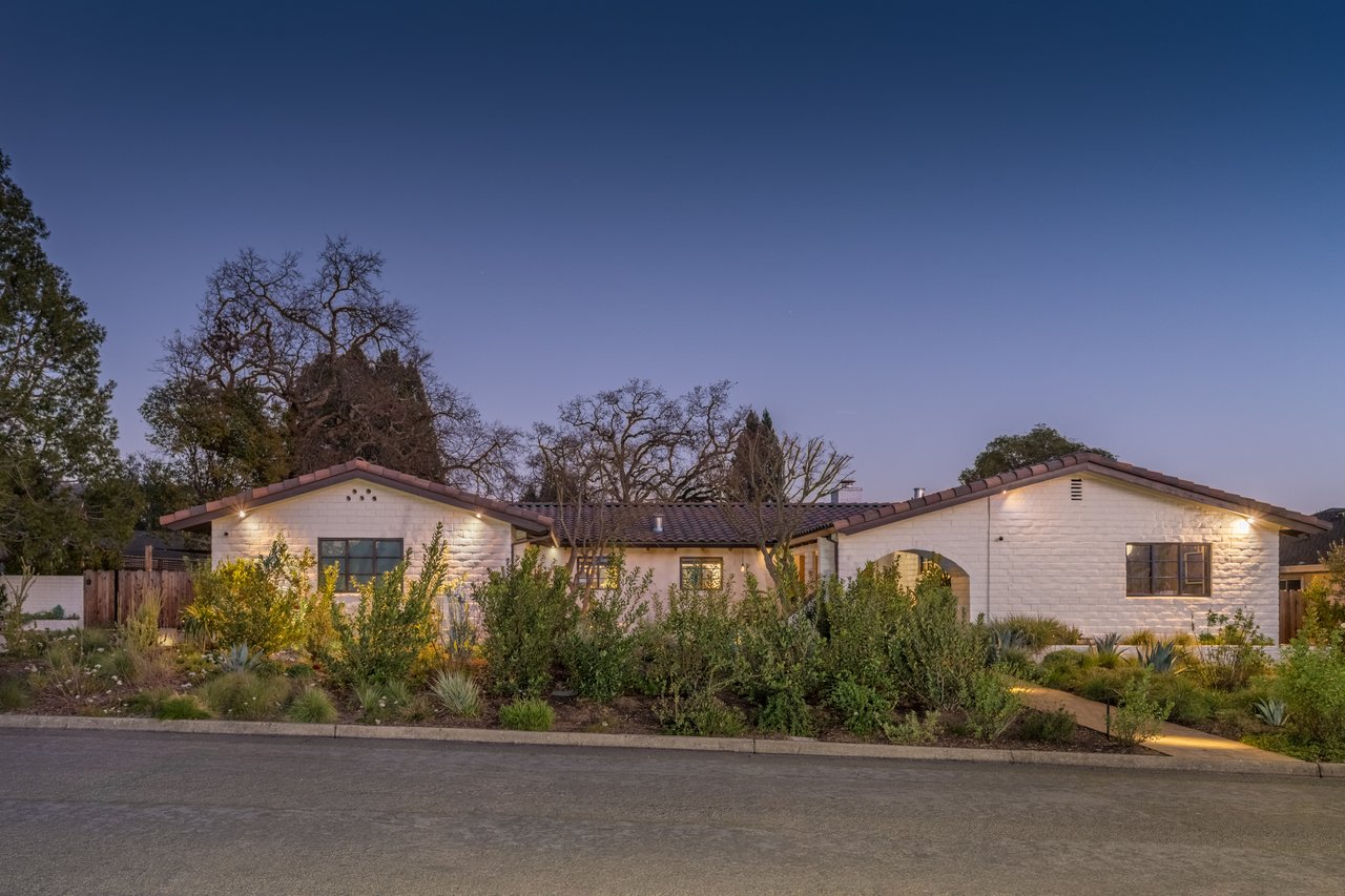 16800 Estrella Drive 