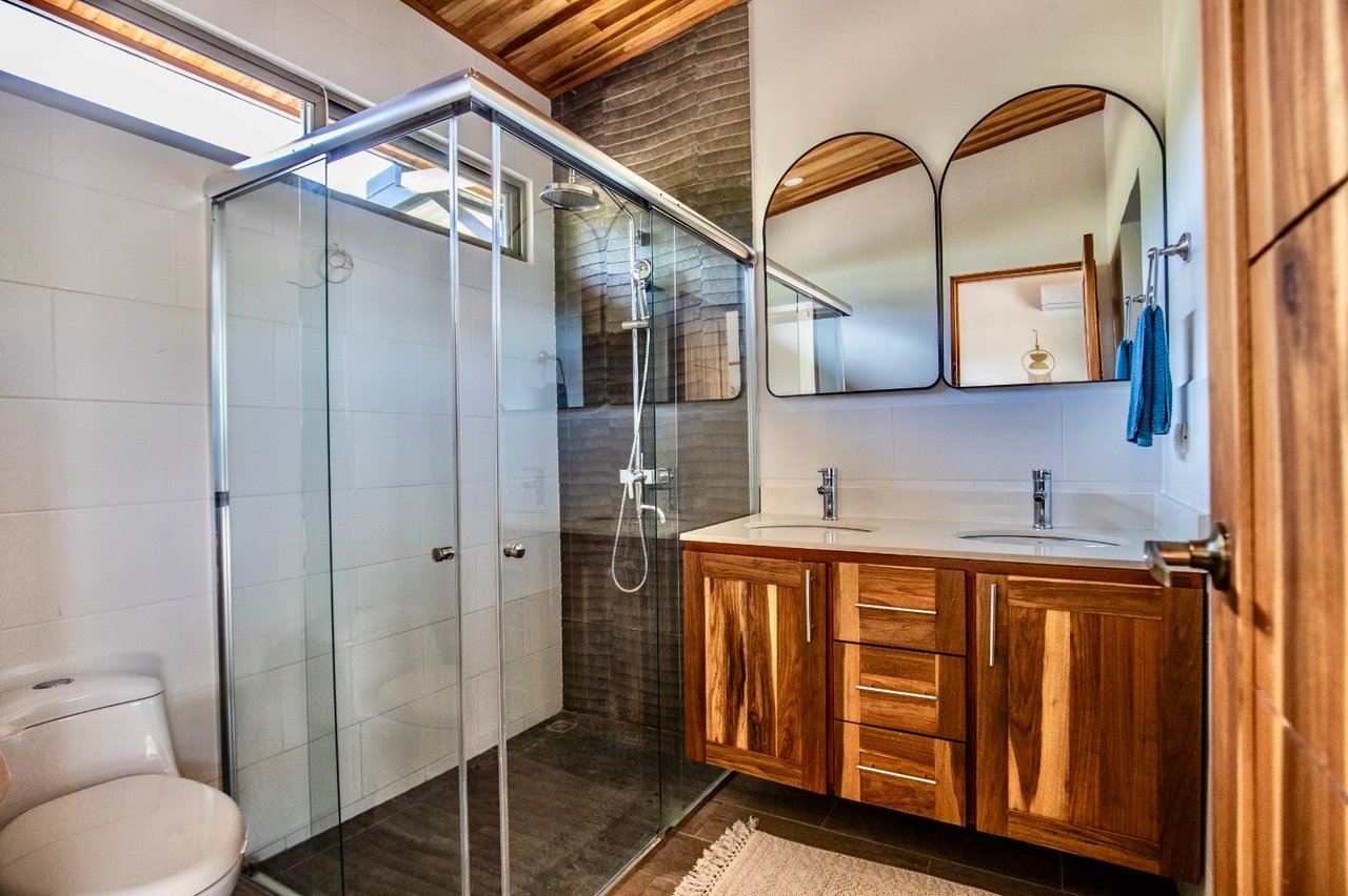 Mountain View 3 Bedroom Home in Toucan Gated Community