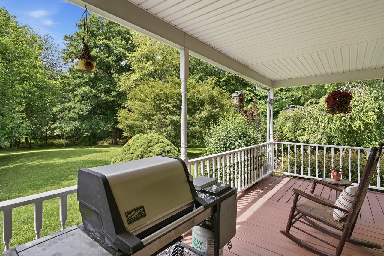 Picture-Perfect Country Living