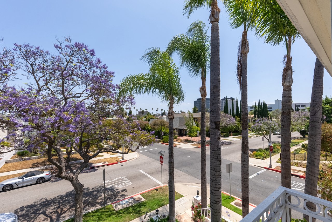 201 N Palm Dr, Beverly Hills 