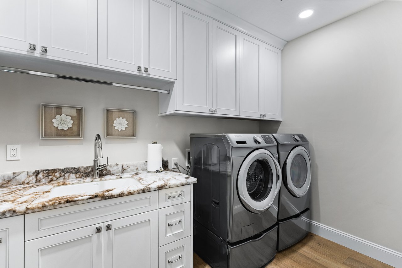 8832 E WETHERSFIELD Road