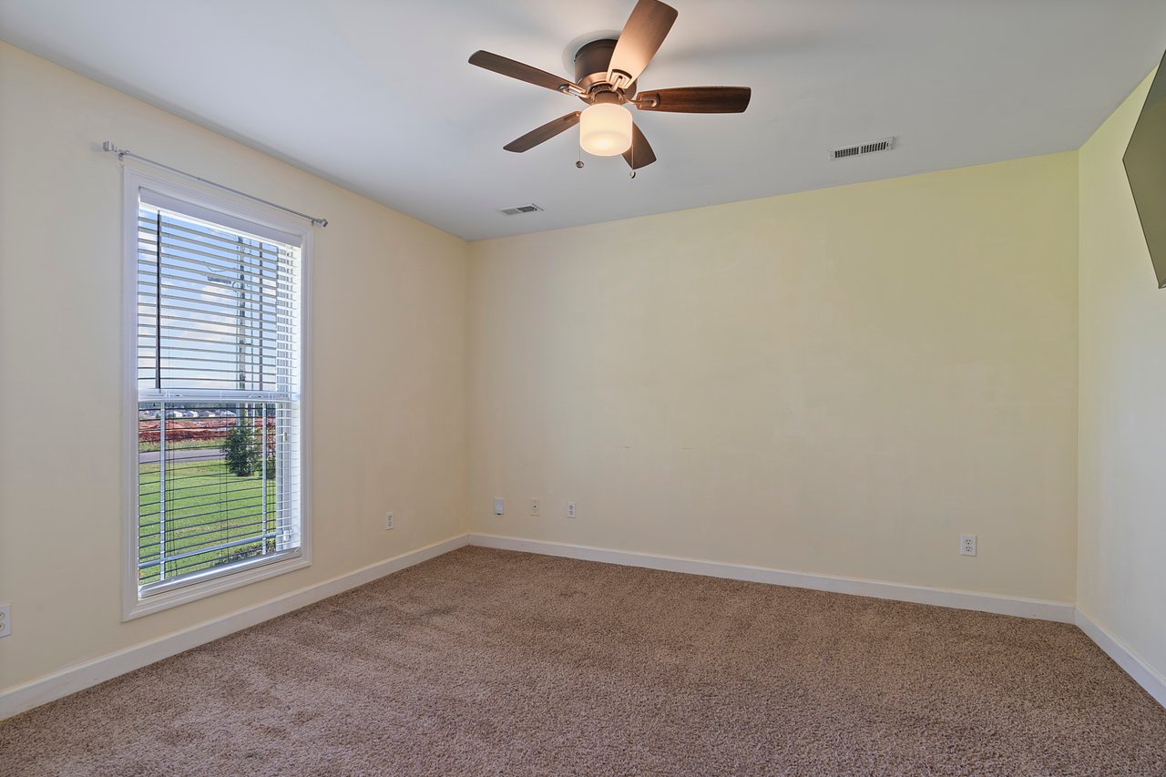 Large Lot - Minutes from Huntsville - Lawn Care Included