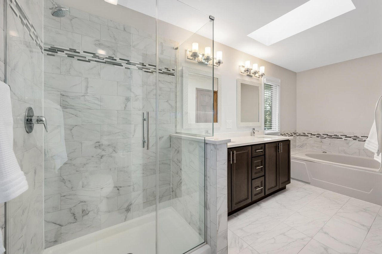 412 Lawrence Avenue Glen Ellyn | Walk to Downtown | No HOA Townhome | Joe Soto @ RE/MAX