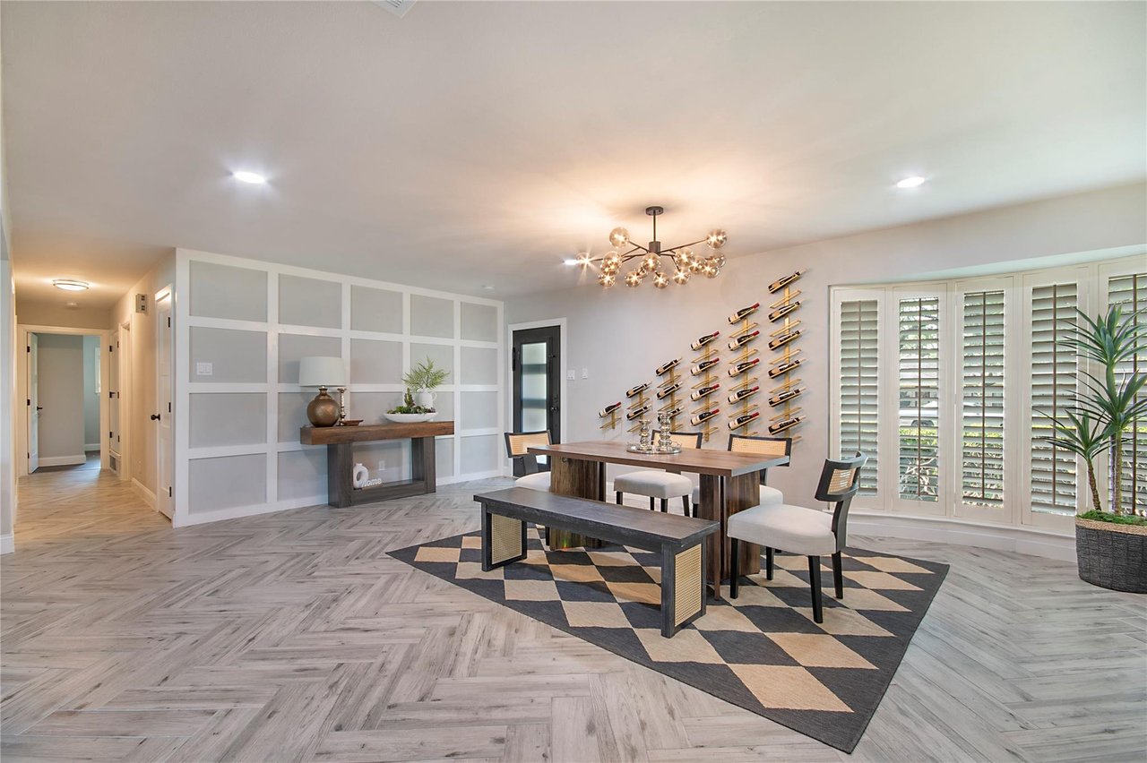 3707 Alta Vista Lane