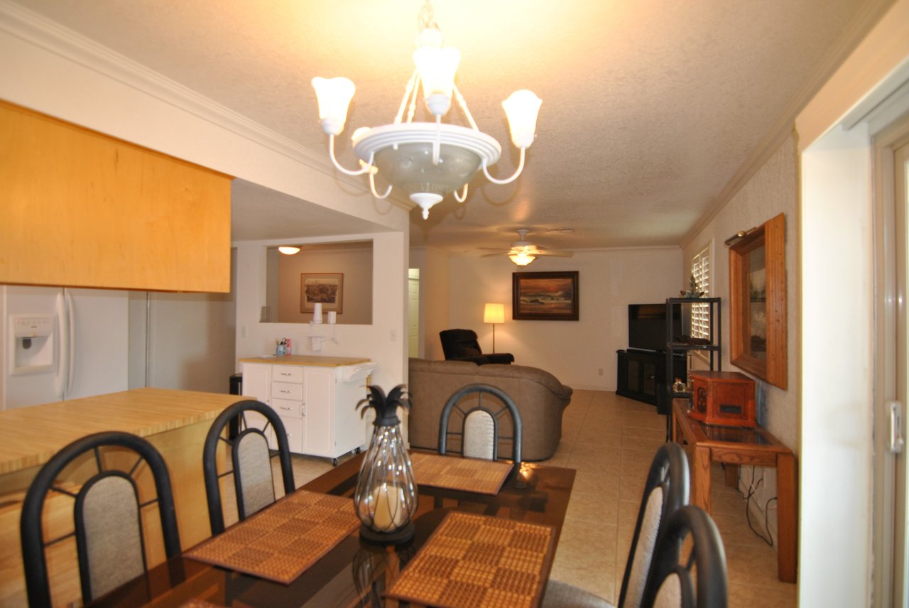 1666 Topaz Dr 