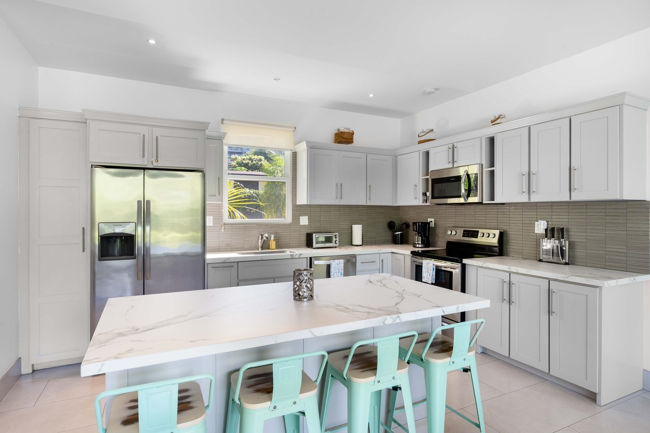 The Haven | Spacious Home + Private Casita in Gated Mar Vista Community