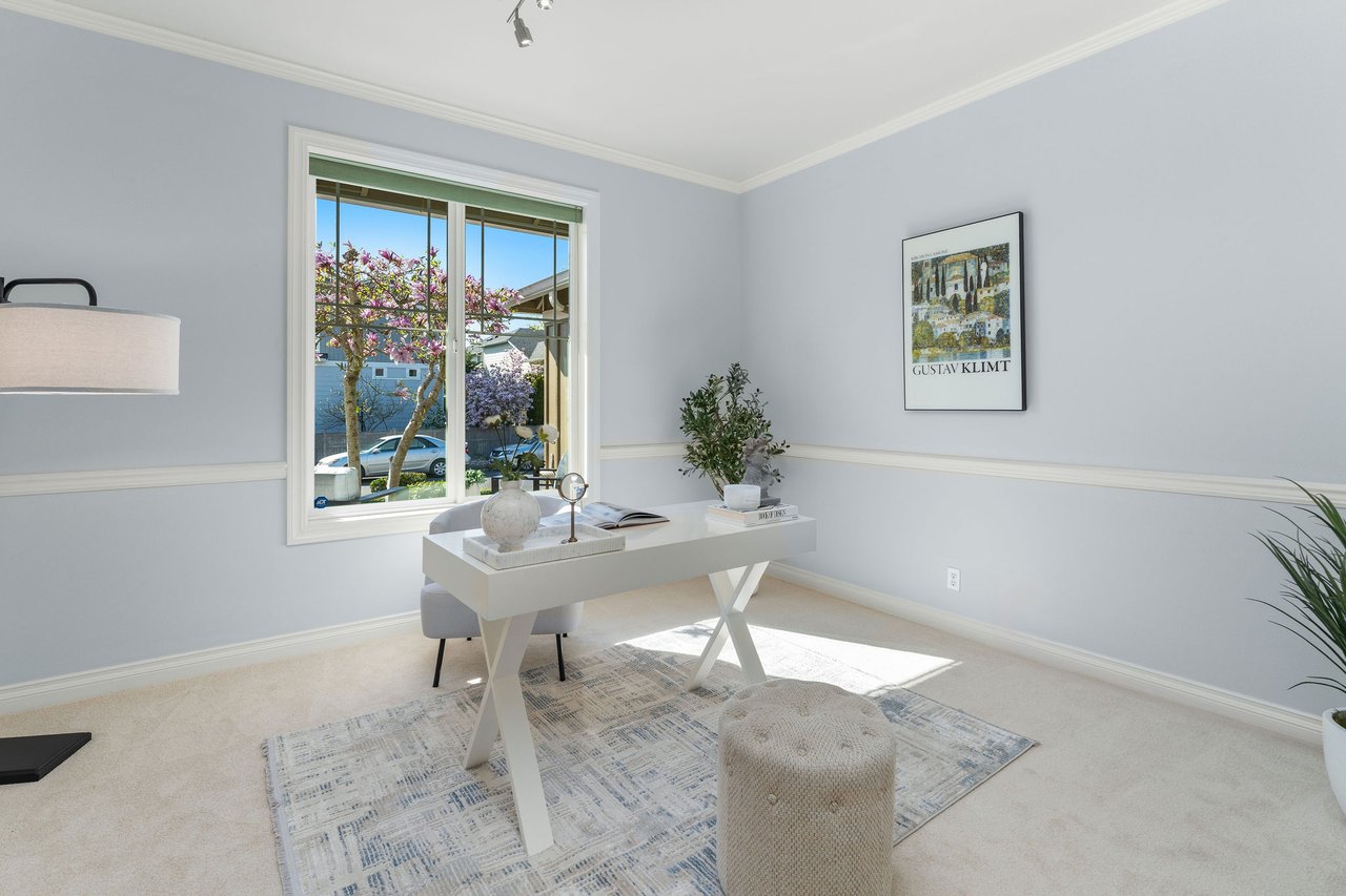 202 Chelan Ct NE