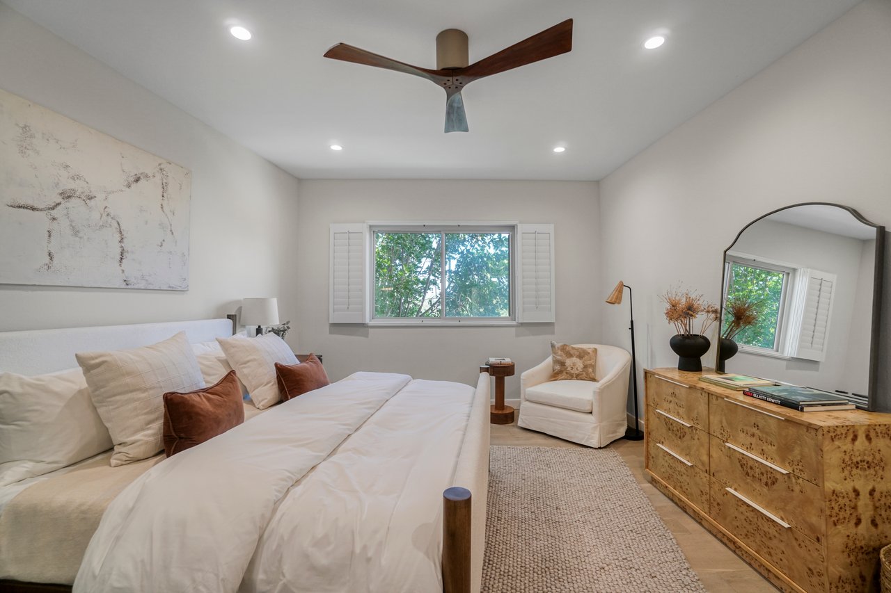 166 S Hayworth Ave APT 201, Los Angeles, CA 90048