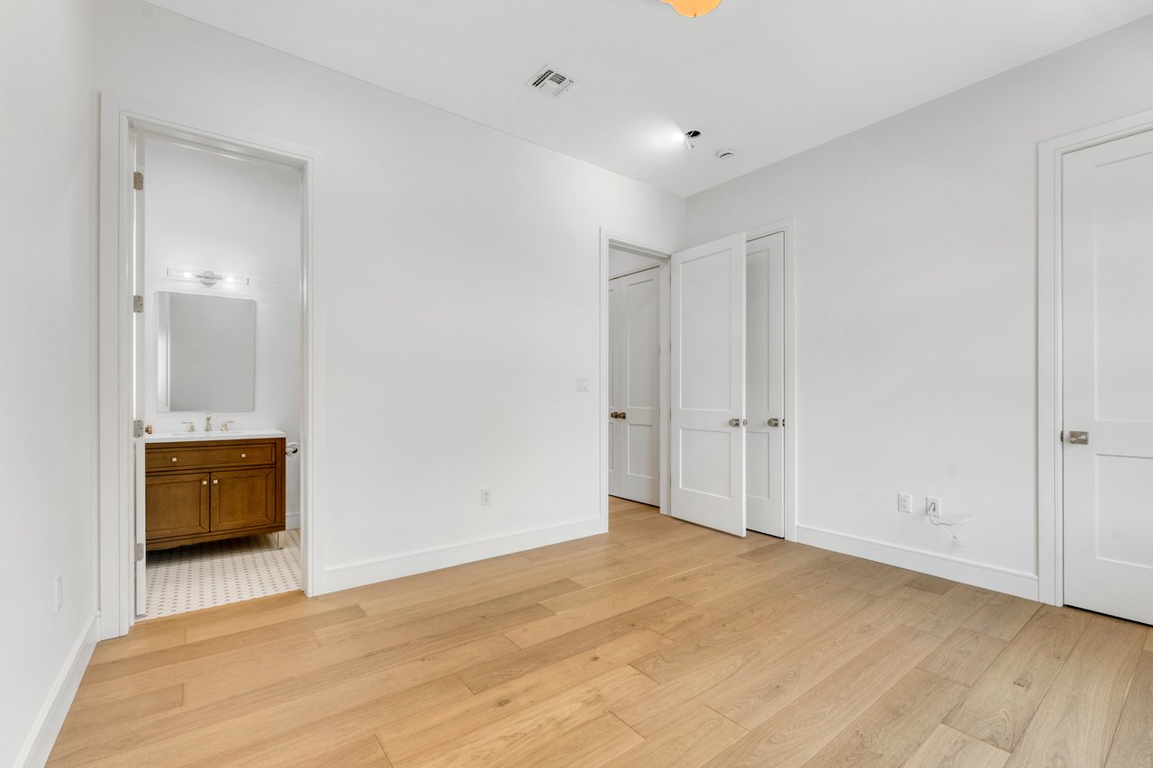 229 Bogert Pl