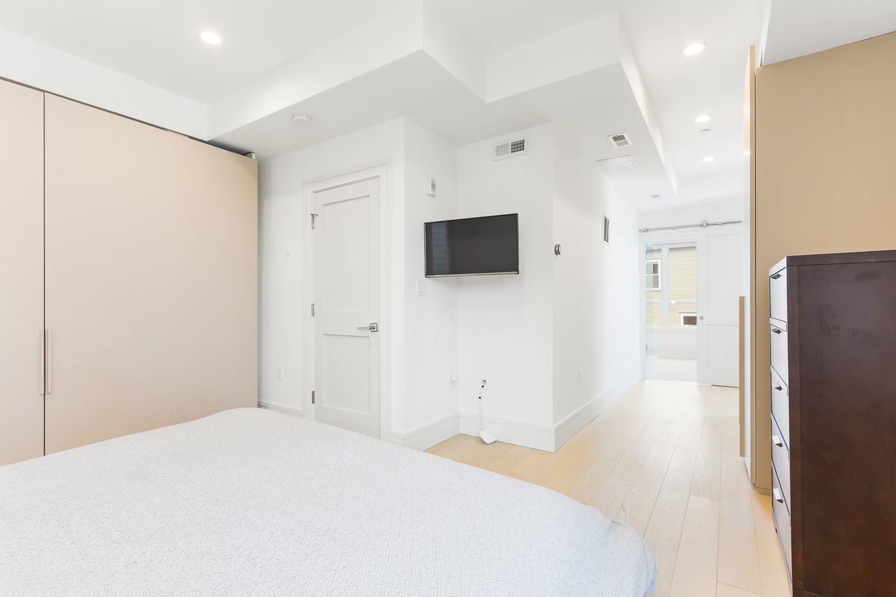 502 E 3rd St # 1, Boston - Luxury Townhome