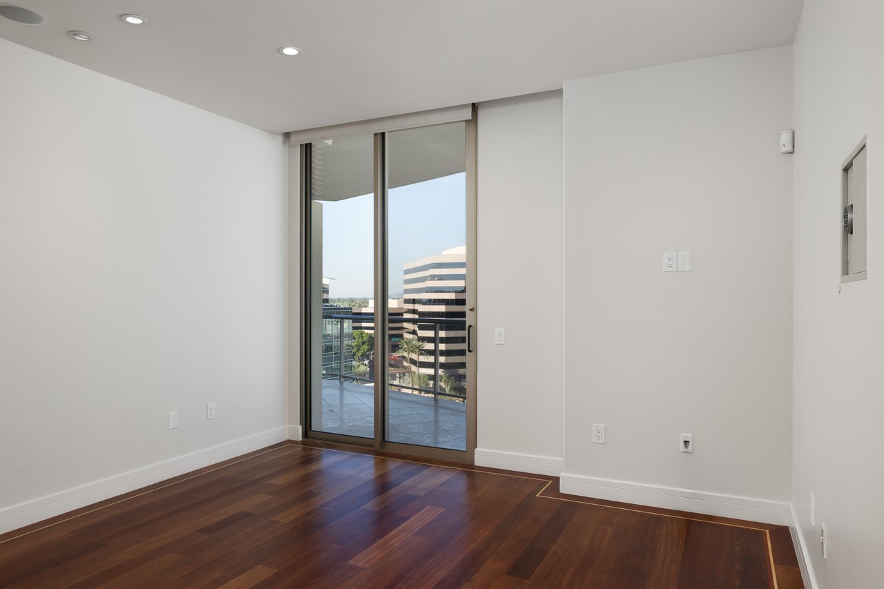 2402 E ESPLANADE Lane 1001