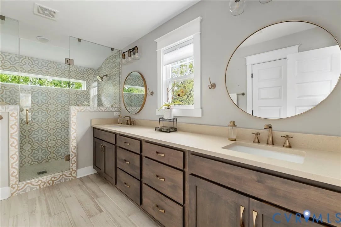 Beautifully staged bathroom in a Richmond home