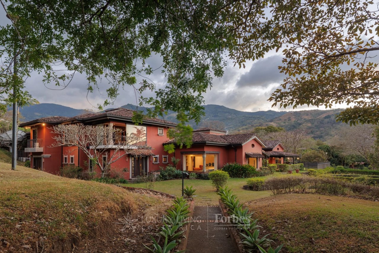 19759 - Architectural Hacienda Style Luxury Villa inTranquil Natural Oasis