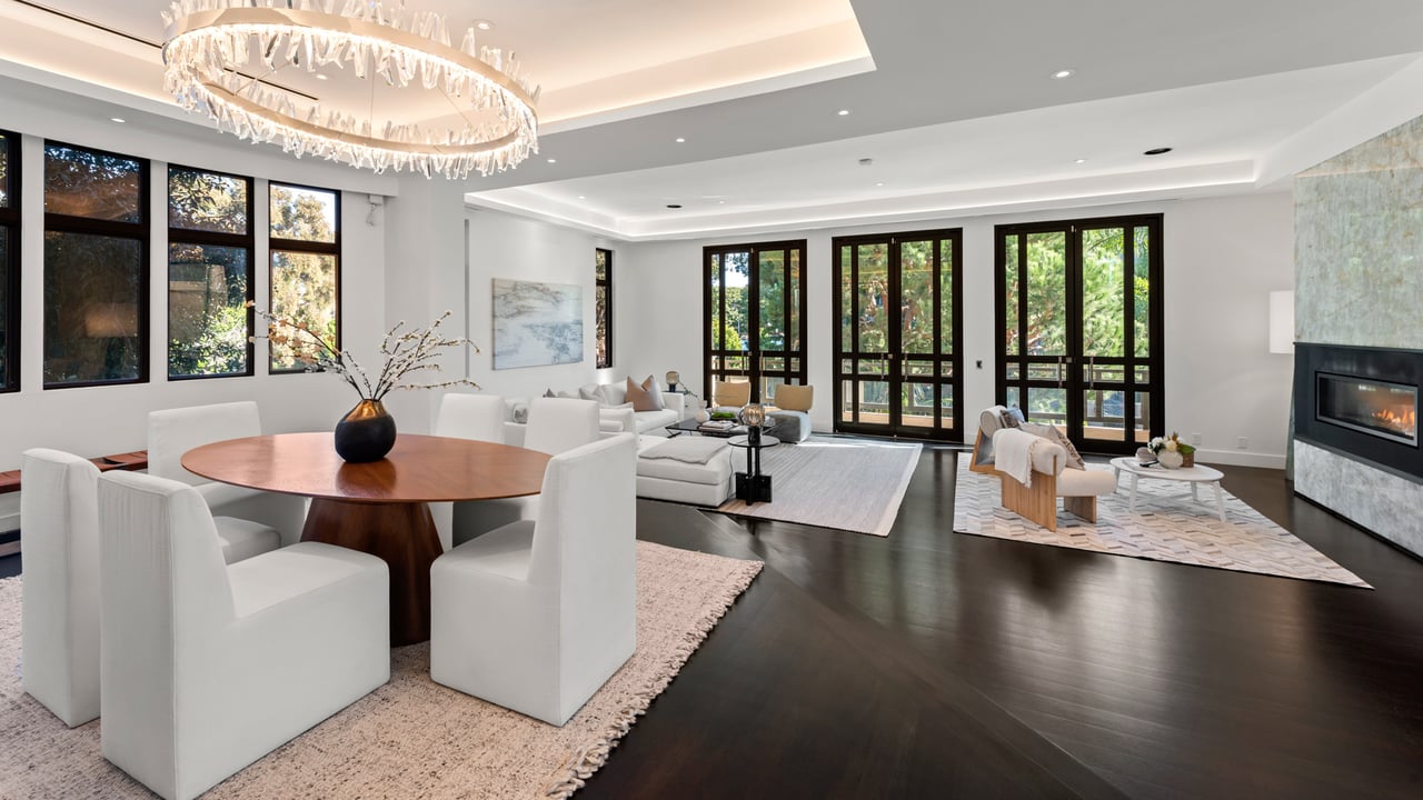 145 Channel Pointe Mall