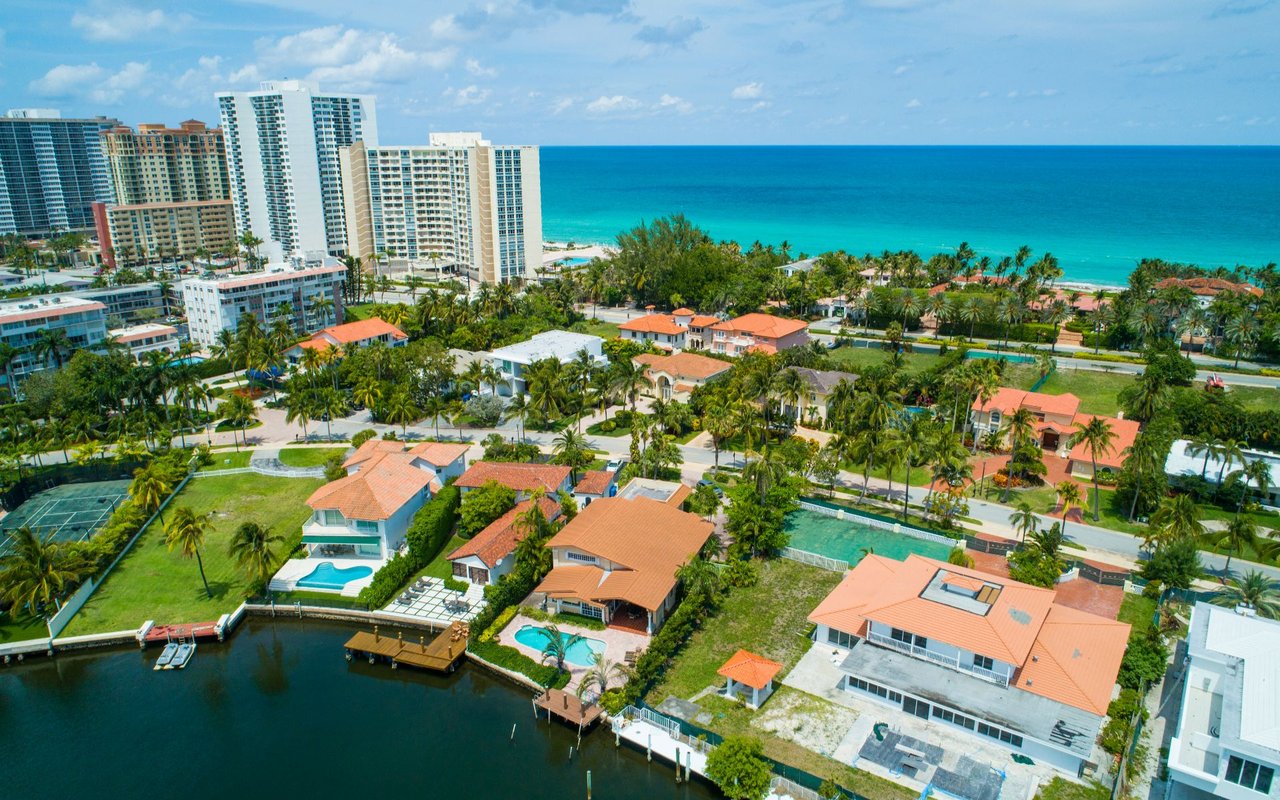 Royal Palm Yacht Club