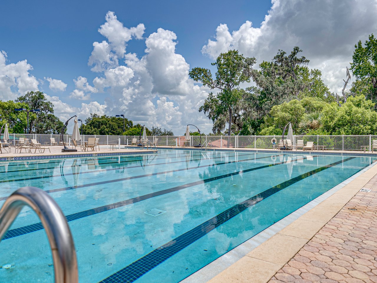 12333 WOODLANDS CIR
