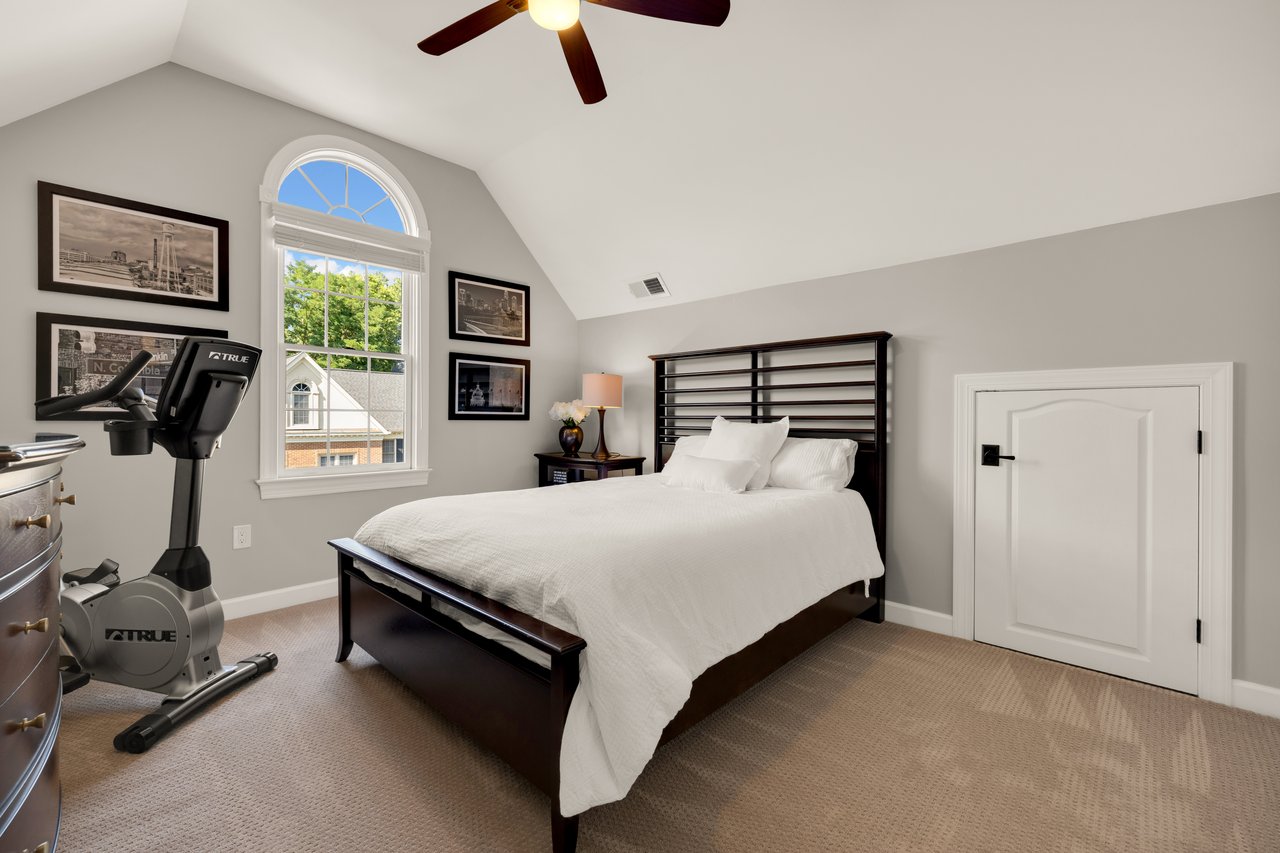 End-unit Falls Church City Townhouse
