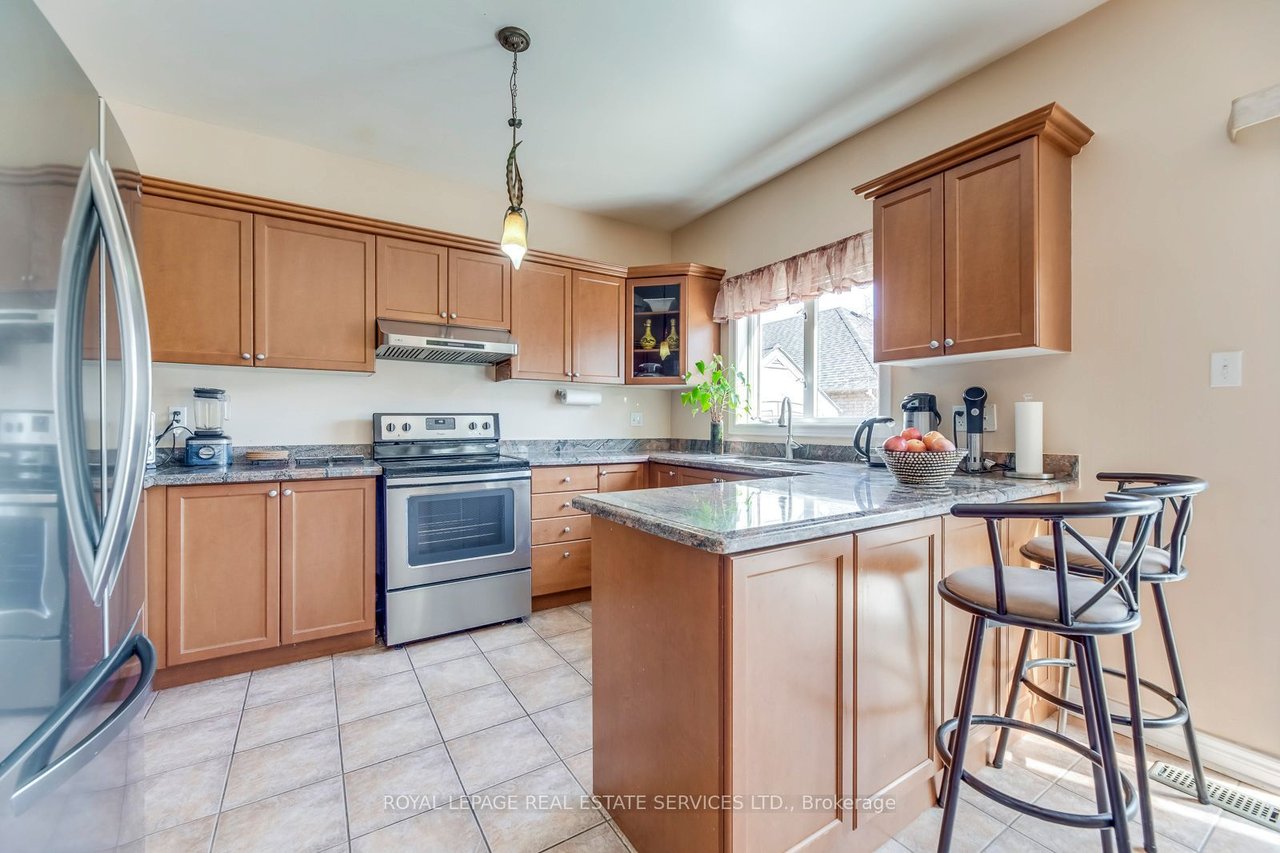 1038 Agram Dr