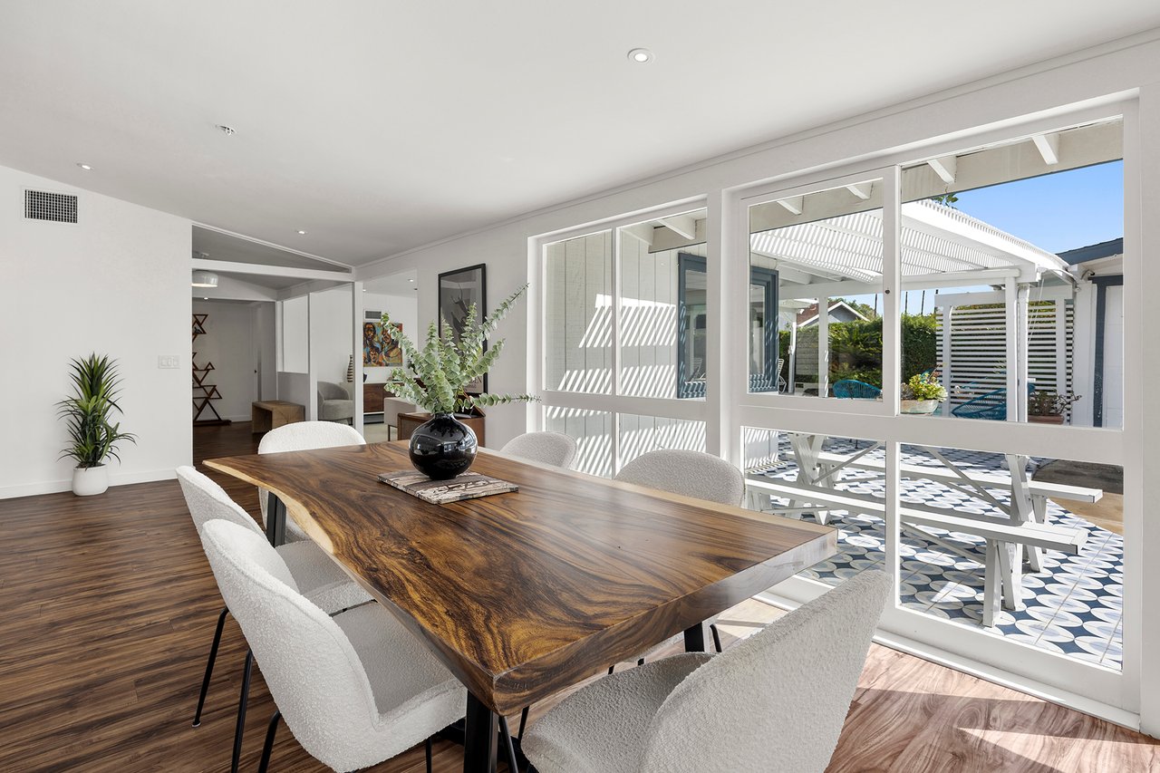 Tustin Cliff Home May For Sale