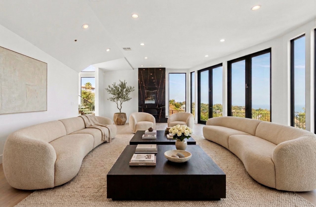 Luxurious Architectural Estate